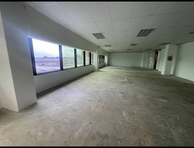 171M² OFFICE TO LET IN KILLARNEY
